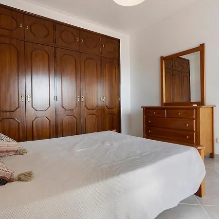 Cantinho Da Sara III Apartment *